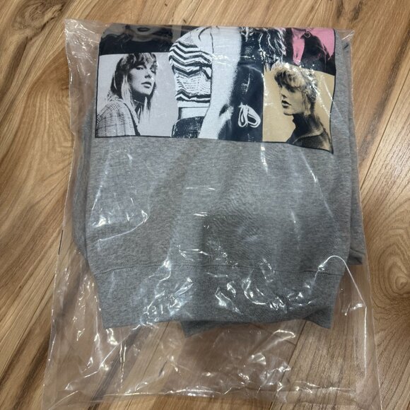 Taylor Swift | The Eras International Tour Grey Quarter Zip | TTPD | New - Picture 5 of 6